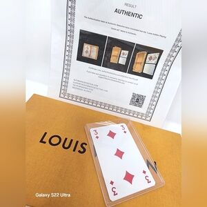 Louis Vuitton Foundation Card